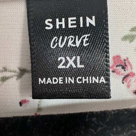 SHEIN Curve Floral White Dress Low V-Nevk Prairie Midi Length Size 2X - Picture 3 of 4